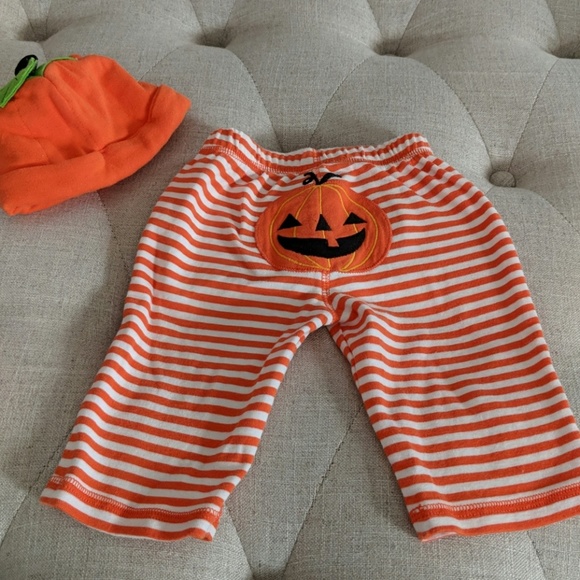 Old Navy Pumpkin Outfit 3-6 Months - Picture 3 of 8